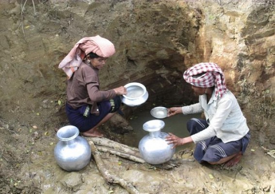 Residents fume over drinking water crisis at Amarpur Residents fume over drinking water crisis at Amarpur